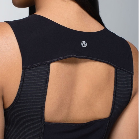 Lululemon Run Righteous Tank (black size 8) - Picture 3 of 7